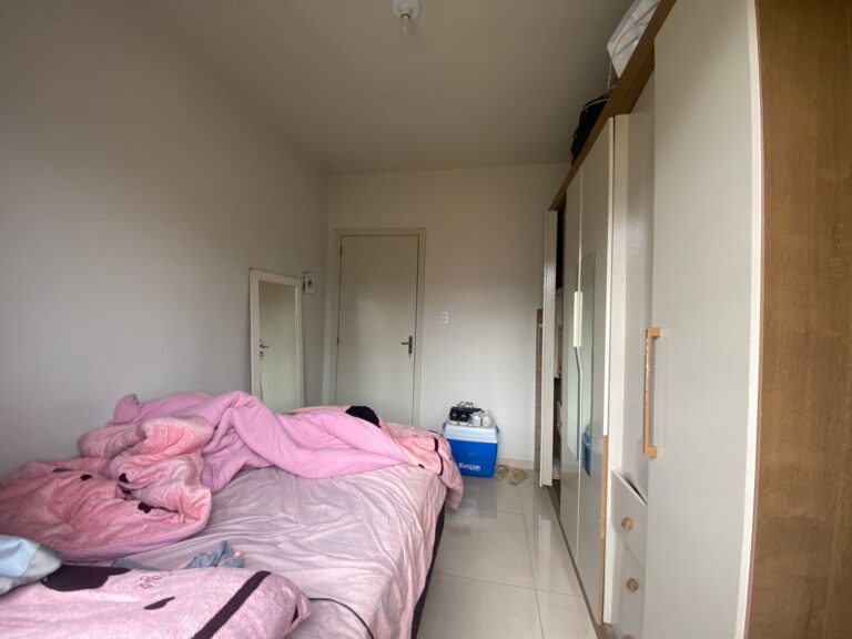 b3b907de-3a2a-4e59-84bc-3b2bb596b18d