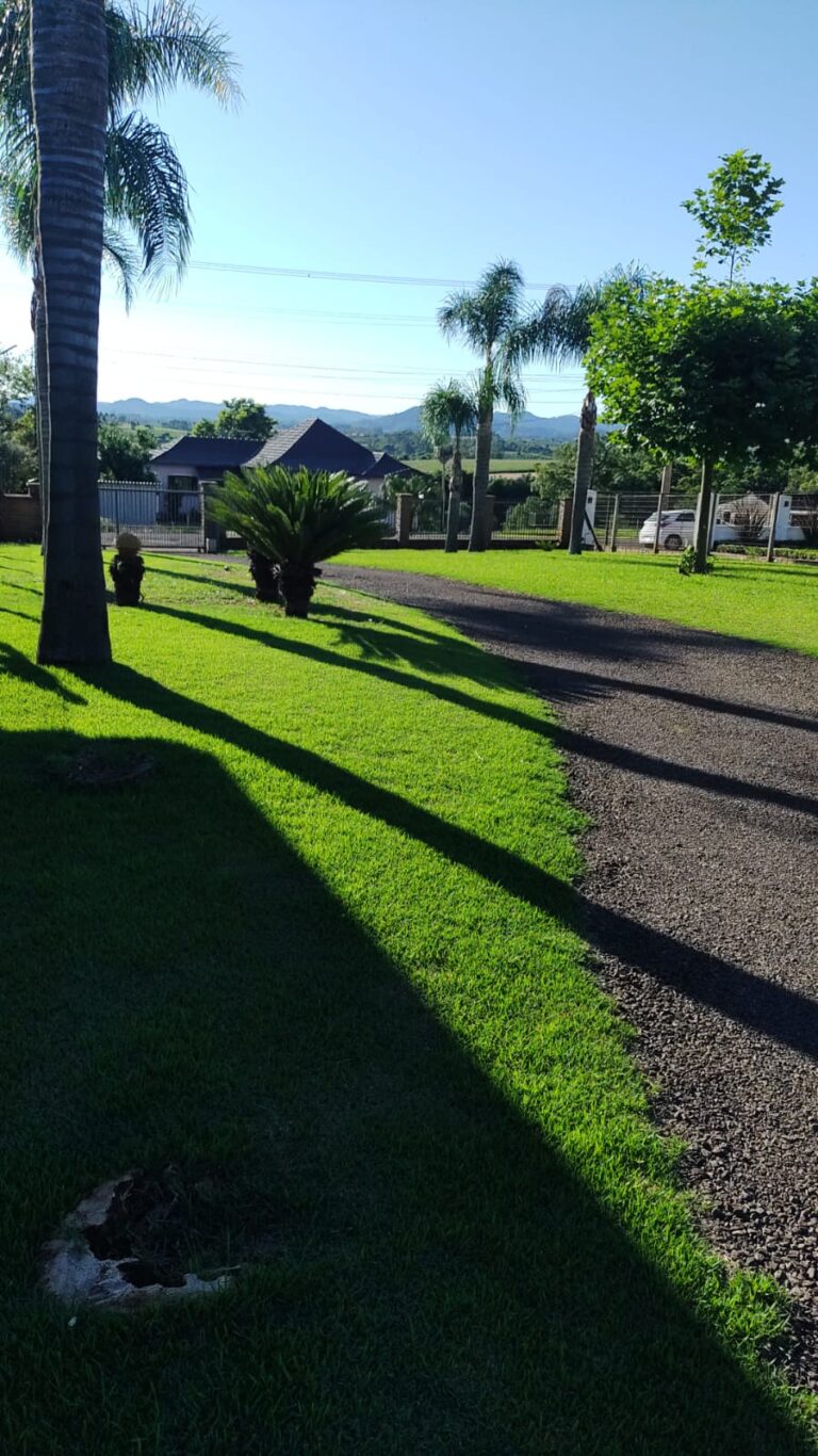 fafc33e5-9368-433b-b61e-b0023d9a01e4-1