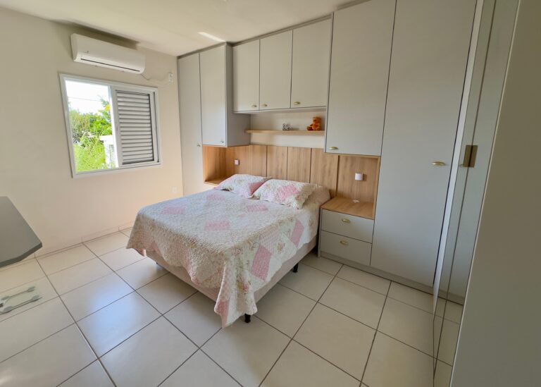 2a4a6ff6-4f7b-45b1-b147-8daeb002c661-2